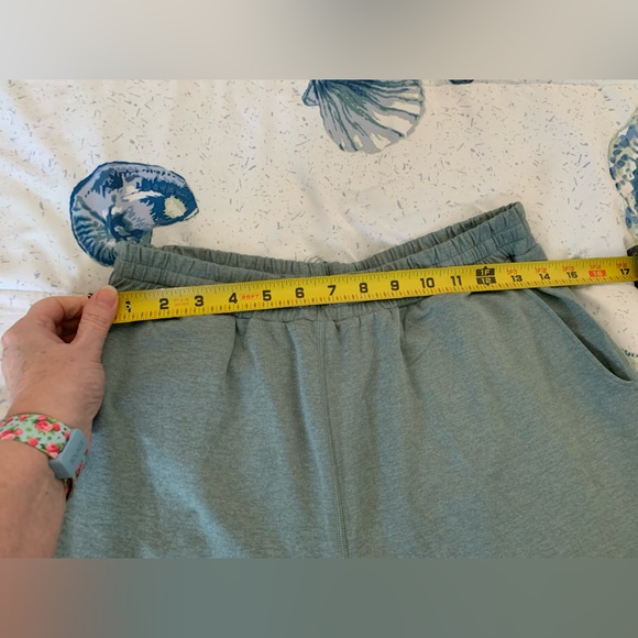 Vuori Boyfriend Sweatpants Size Small - Picture 6 of 9